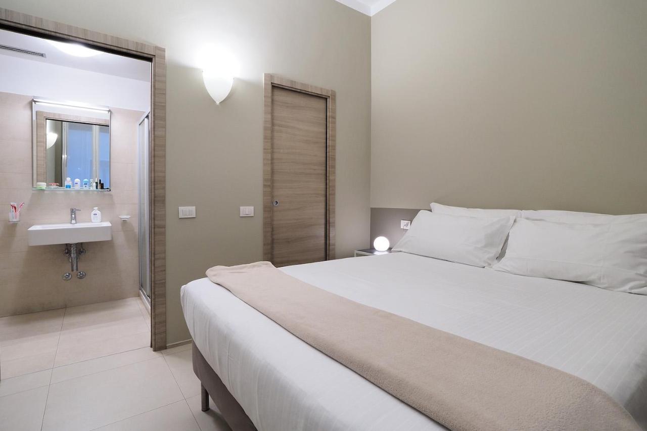 Contempora - Cavallotti 13 - B32 * Milán